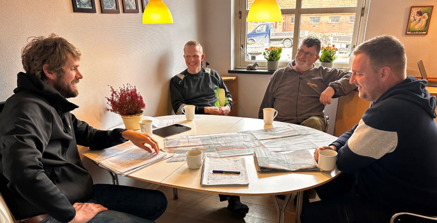 Christian Prinds, Lars Danielsen, Jens Jensen, entreprenør Nikolaj fra Lauge Bonde.